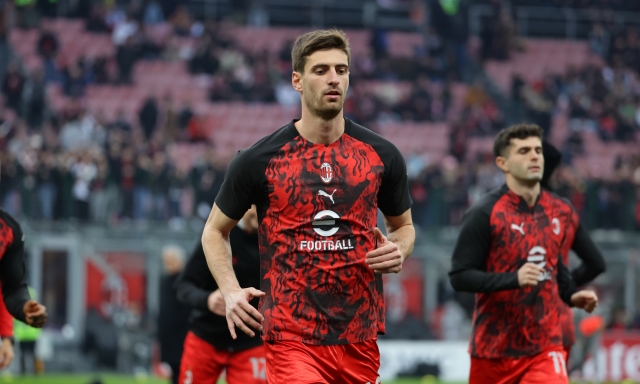 Tegola Milan, Gabbia operato per un'ernia inguinale: starà fuori un mese