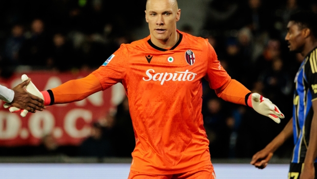 Pisa-Bologna, le pagelle: Skorupski para tutto, 7,5. Durosinmi spettatore non pagante, 5