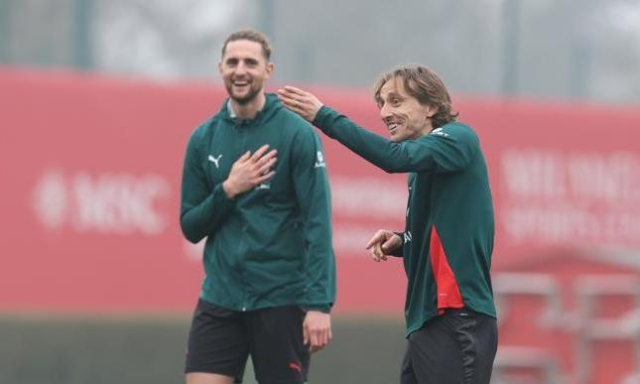 Ambrosini: "Il derby sarà una battaglia! Allegri ha ridato un'anima al Diavolo. Occhio a Esposito"