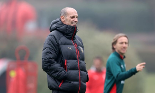 Allegri: "Se Leao è stato a casa tutte le sere, ha sbagliato! Il mio futuro? Al Milan sto bene"