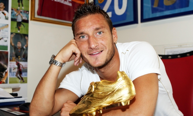 Operazione Nostalgia fa tappa a Roma: da Totti a Nesta, al PalaEur la sfida di tanti ex campioni