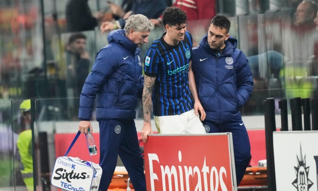 Inter, Bastoni verso il forfait anche a Firenze: le condizioni del difensore