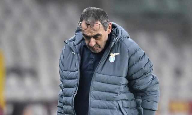 Sarri sbotta: "Provedel rotto? L'avevo detto io di non vendere Mandas... Stadio vuoto deprimente"