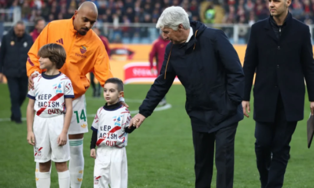 Il piccolo Alexander resta senza calciatore? Ci pensa Gasp: "Tu entri con me". E il papà gli scrive...