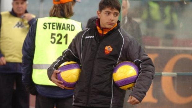 Spintoni, radioline, palloni spariti e gol non dati. Quando i protagonisti sono i raccattapalle