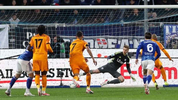 LIVE Como-Roma 0-1: la sblocca Malen su rigore. Dopo Paz, Svilar ferma anche Valle