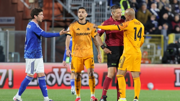 Le pagelle degli arbitri: Massa 5, quanti dubbi a Como. Manganiello ok fino al fattaccio, poi...