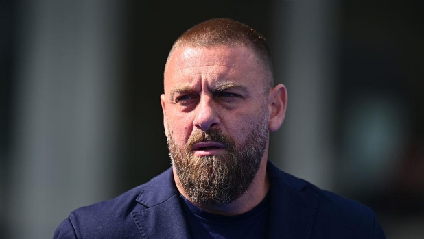 De Rossi: "Contro l'Udinese voglio una bolgia. Salvezza? Guai a chi pensa che sia fatta"