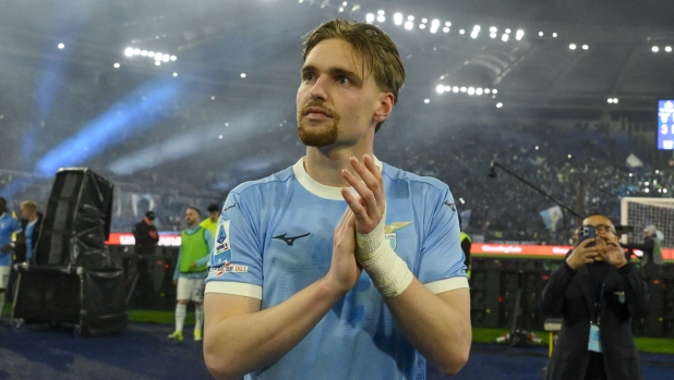 Lazio, Taylor: "Volevo andare al Porto da Farioli, ma l'Ajax non ha accettato"