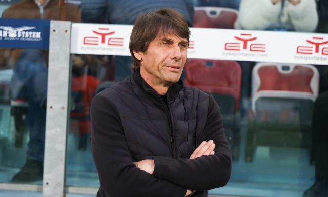 Conte riapre la corsa scudetto e riaccende i social. Tifosi scatenati: "Mister, regalaci il titolo"