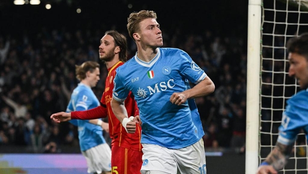 Hojlund confessa: "Allo United è stata dura, al Napoli ho ritrovato la voglia di giocare"