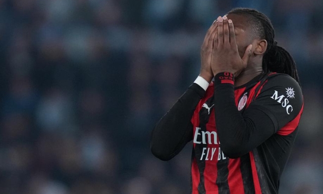 Leao e quella foto sull'aereo. Ecco perché è andato all'estero