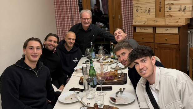 "Inopportuno", "Reato di amicizia": Locatelli a cena con quelli dell'Inter fa arrabbiare gli juventini