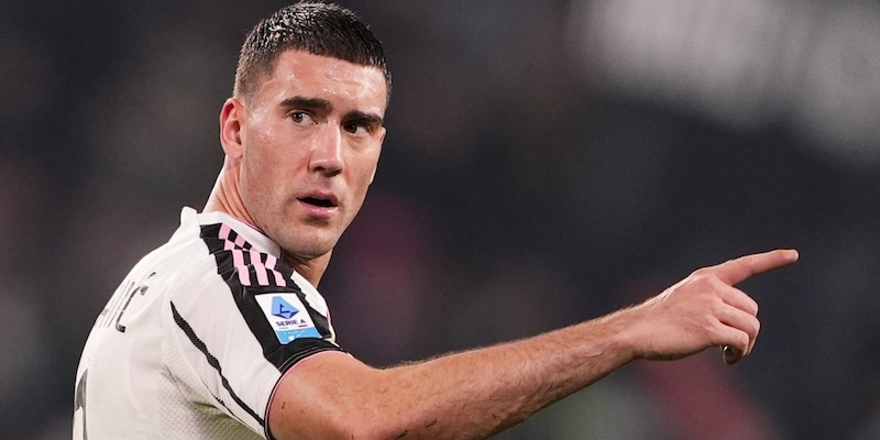 Juve, Vlahovic tiene alte le pretese: alla fine firmer&agrave; il contratto