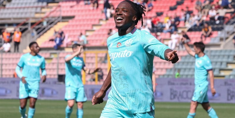 Rowe il golden boy del Bologna: ecco quanto vale adesso