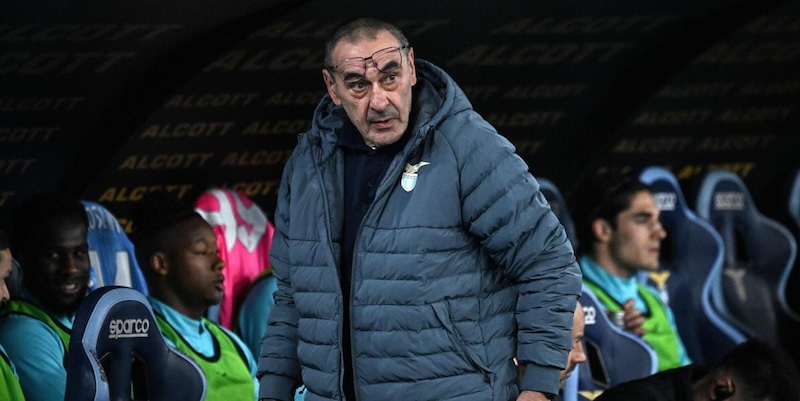 Sarri e quelle 31 Lazio messe in campo. E a Firenze costretto a cambiare ancora