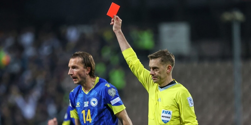 Bastoni si nasconde: dalle scuse posticce al silenzio dopo Zenica, aspettando Barcellona