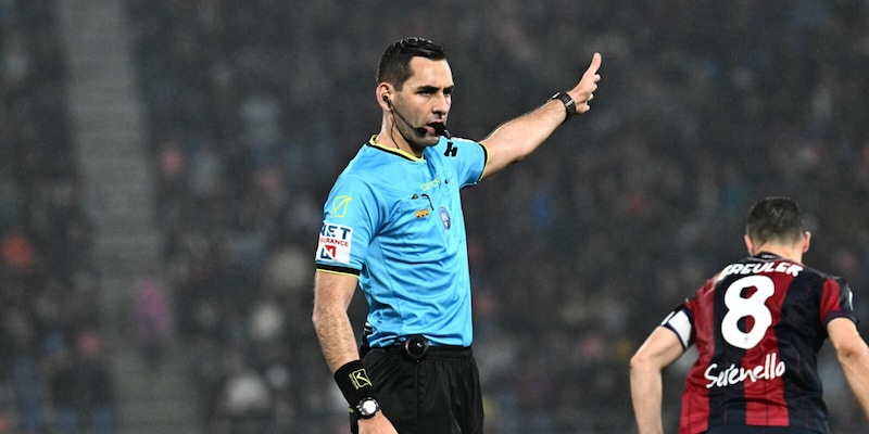 Moviola Bologna-Lecce, l&rsquo;arbitro non &egrave; al top: niente rigore su Gabriel ma&hellip;