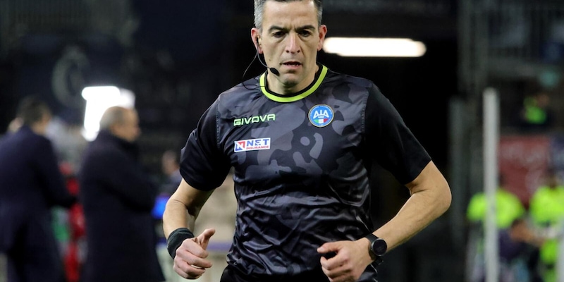 Rapuano, troppi nervosismi in Genoa-Sassulo: perch&eacute; non &egrave; rigore su Ekuban