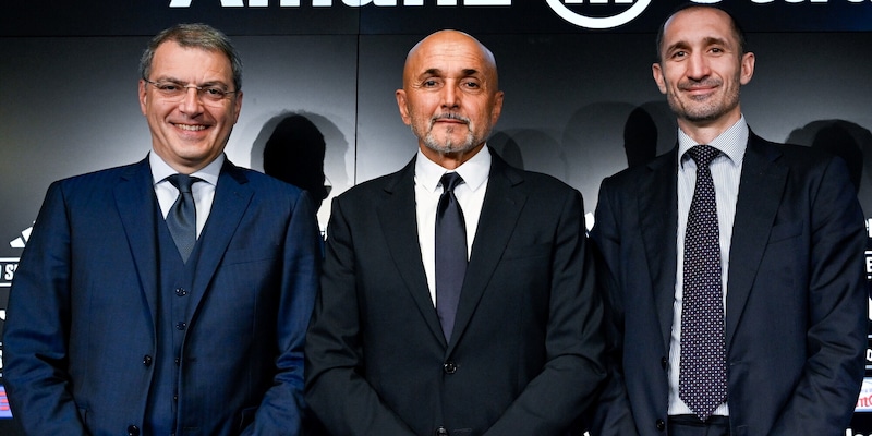 Calciomercato Juve, tutto pronto per l'ossessione di Comolli e Spalletti. E Chiellini tratta il diamante greco