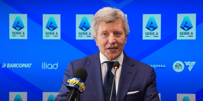 Simonelli nettissimo sul caos Rocchi e arbitri: "Nessuna metta in dubbio la regolarit&agrave; del campionato"