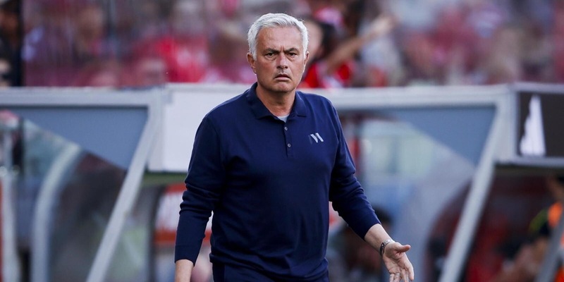Mourinho al Real Madrid, dagli Usa insistono: "&Egrave; lui la prima scelta di Florentino Perez"