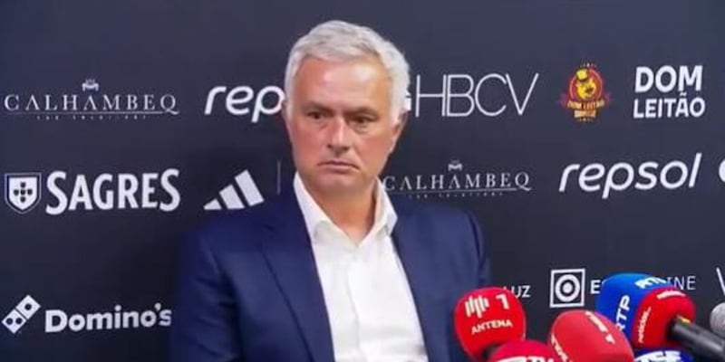 "Non voglio pi&ugrave; farli giocare, sono scollegati dalla realt&agrave;": Mourinho shock!