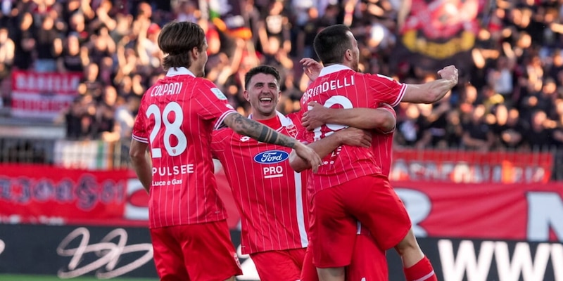 Guida alla penultima di Serie B: tutti in campo il 1&deg; Maggio. Venezia ormai in A, Samp quasi salva
&nbsp;