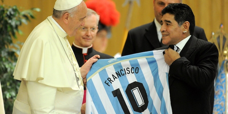 Un anno senza Papa Francesco: un&rsquo;assenza sentita anche dal mondo del calcio