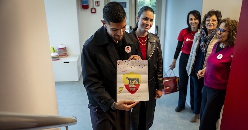 Pellegrini ha voluto celebrare in un modo speciale il traguardo delle 300 partite in Serie A