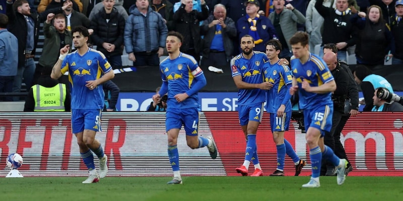 Leeds in semifinale di FA Cup: West Ham ko ai rigori dopo mille emozioni