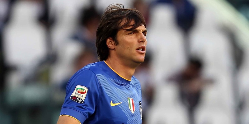 Favola De Ceglie, raggiunta la promozione con l'Aosta: "&Egrave; un regalo a mio padre". E sulla Juve...