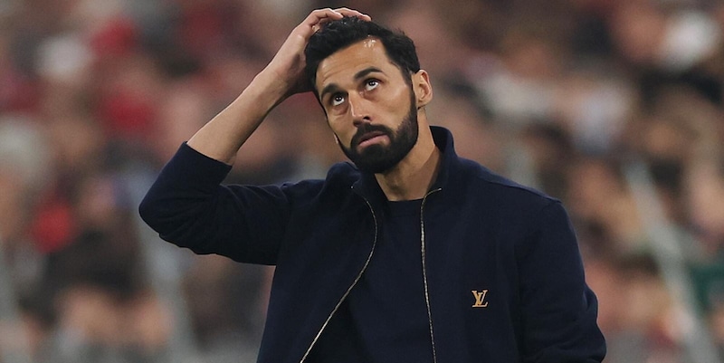 Arbeloa sconcertato dopo l'eliminazione del Real Madrid dalla Champions: "Rosso a Camavinga? L'arbitro non sapeva di averlo ammonito..."