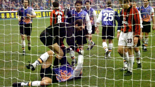 La cravatta che accelerò la fine della carriera di Sebastiano Rossi