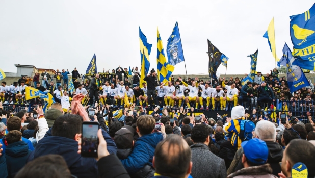 Il miracolo di Scafati: la piccola capitale dell'oro rosso che riscrive la storia del calcio e del basket ​