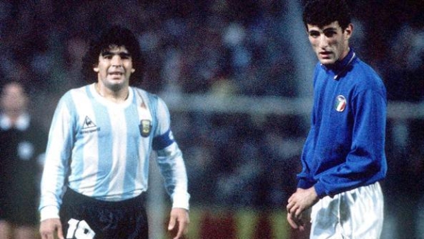 Napoli, Ferrara: "La grandezza di Diego è stata l'empatia che è riuscito a creare coi suoi compagni"