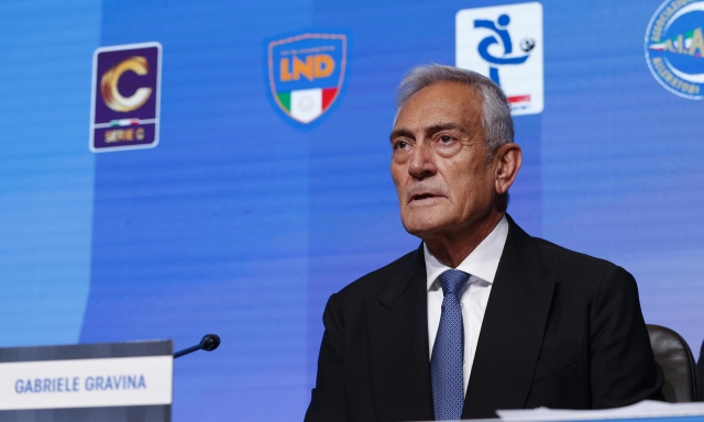 Stadi, tax credit, scommesse, italiani in campo: tutte la accuse alla politica del dimissionario Gravina