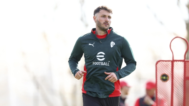 Milan, riecco Santi Gimenez: "Sono tornato con più fame"