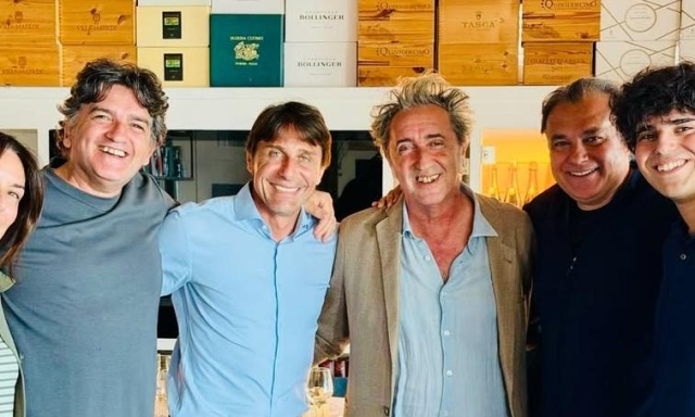 Napoli, un sorpasso da film? Antonio Conte e Paolo Sorrentino a pranzo insieme