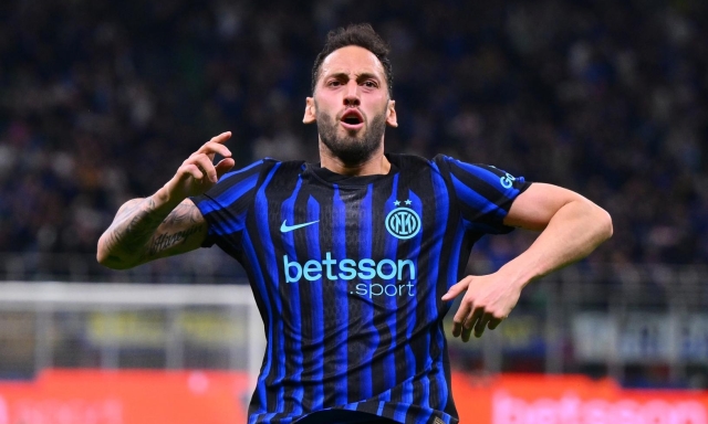 Calhanoglu, il Galatasaray può attendere: Chivu lo vuole, lui ci pensa e il contratto...
