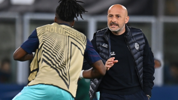 LIVE Alle 18 Bologna-Lecce, le ultime: Italiano con Odgaard, Di Francesco con Coulibaly dal 1'