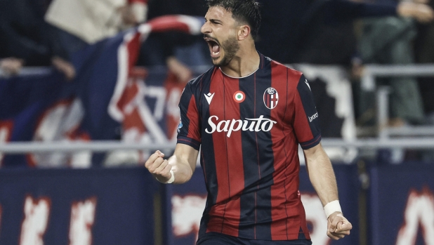 Bologna-Lecce, le pagelle: Orsolini, gol ritrovato e tanto altro (7,5). Ndaba, che errore sull'1-0 (4)