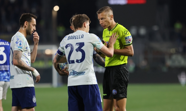 La versione degli arbitri: "Nico Paz-Bonny, non c'è fallo. Il rigore andava tolto"