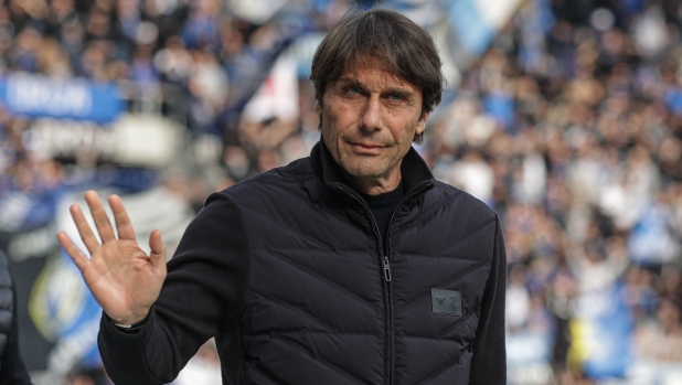 Napoli, Antonio Conte incontrerà i detenuti del carcere di Poggioreale
