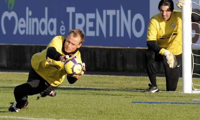 "Ti ho ammirato, eri un uomo libero": il commovente addio di Buffon ad Alex Manninger
