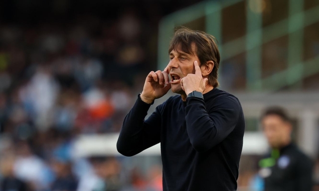 Napoli, dopo l'addio allo scudetto sui social riesplode il #conteout