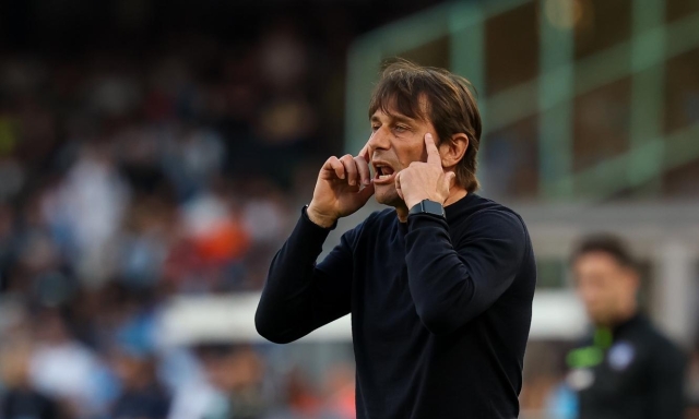 Conte e il flop Napoli: "Una bella legnata sui denti... Io via? Non replico al presidente"