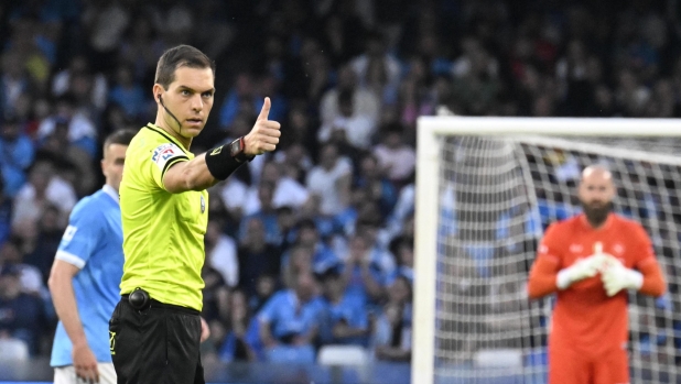 Le pagelle degli arbitri: Chiffi 6, vede bene su Gabbia in Verona-Milan. Zufferli preciso a Napoli