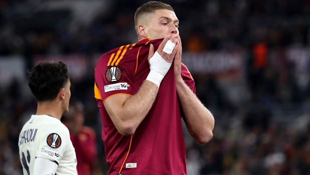 Dovbyk, calvario (quasi) finito: l'attaccante conta di tornare nel derby con la Lazio