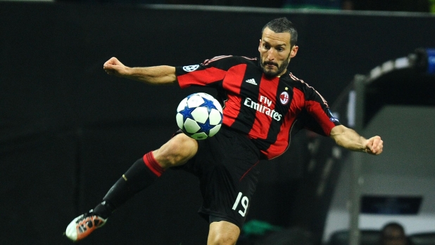 Zambrotta: "Solo chi non ha giocato a calcio può dire che Leao è scarso. Ma deve stare sulla fascia..."